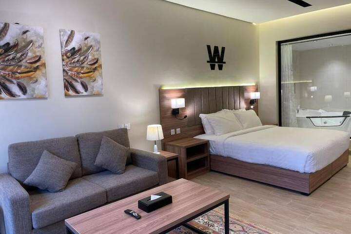 Room 6 of 7