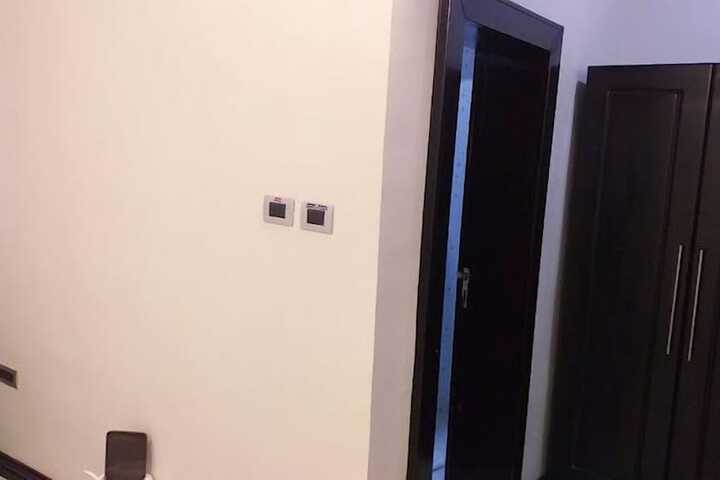 Room 6 of 59
