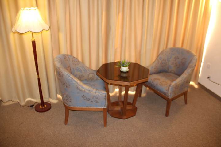 Room 18 of 33