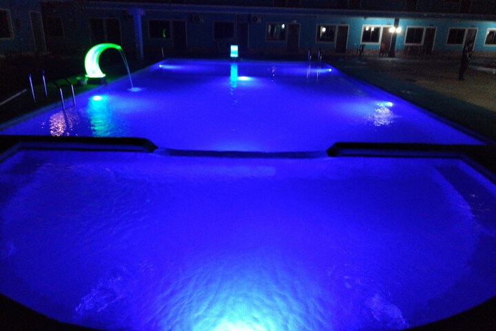 Pool 19 of 32