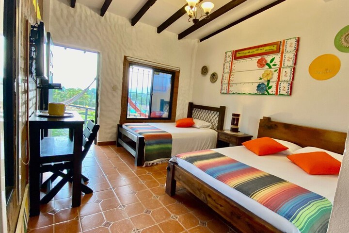 Room 4 of 17