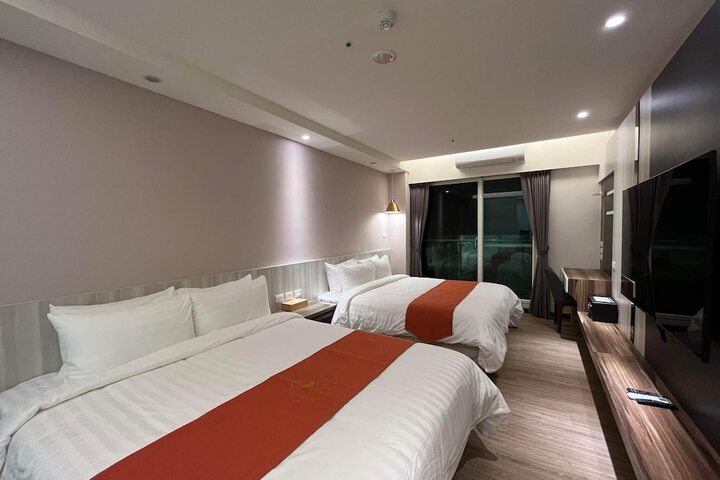 Room 3 of 14