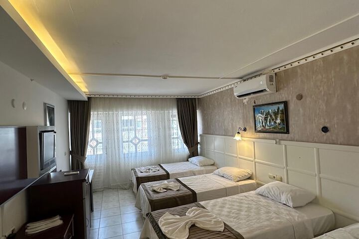 Room 38 of 46