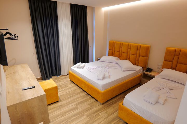 Room 21 of 107