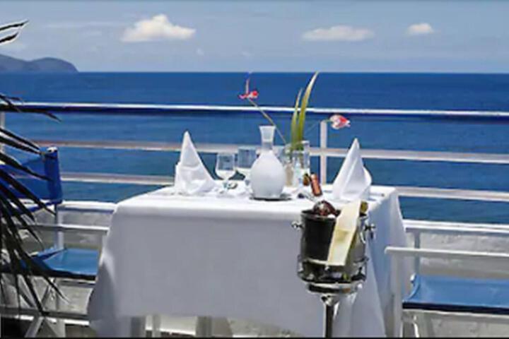 Dining 63 of 69