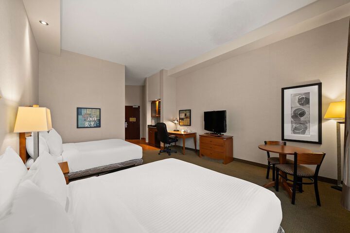 Room 6 of 65