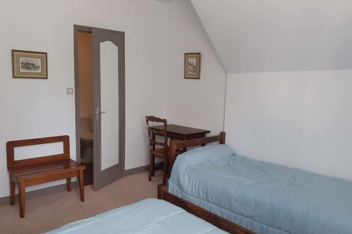 Room 17 of 39