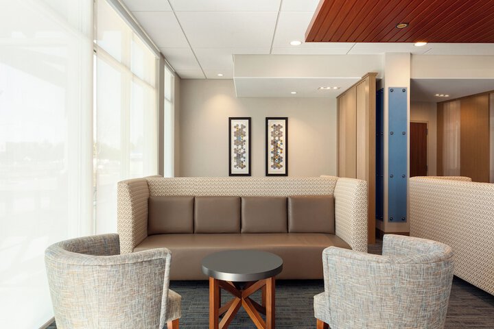 Hotel Interior 4 of 35