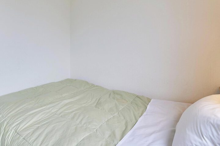 Room 19 of 80