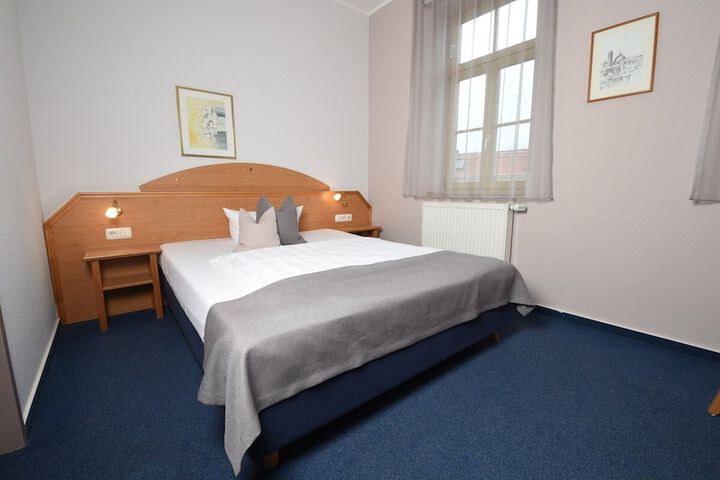 Room 17 of 50