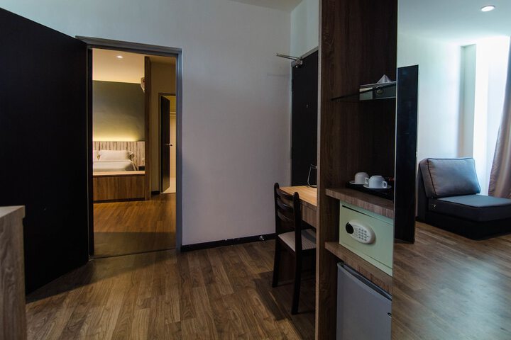Room amenity