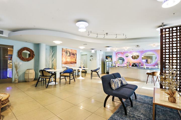 Business Center 60 of 70