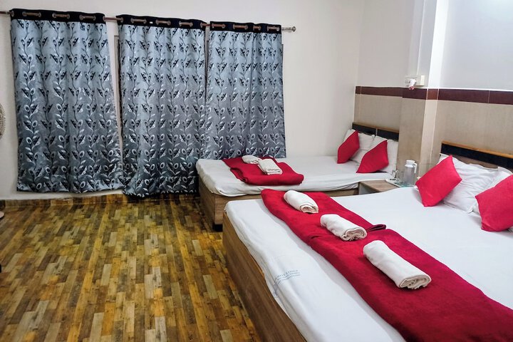 Room 10 of 31