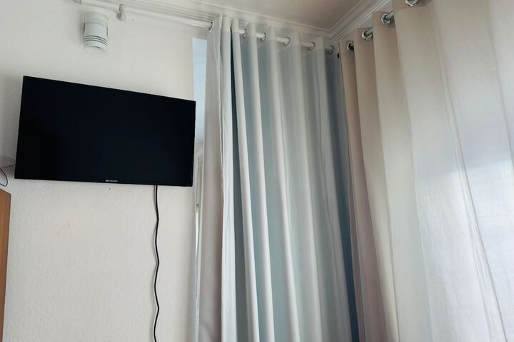 Room 14 of 75
