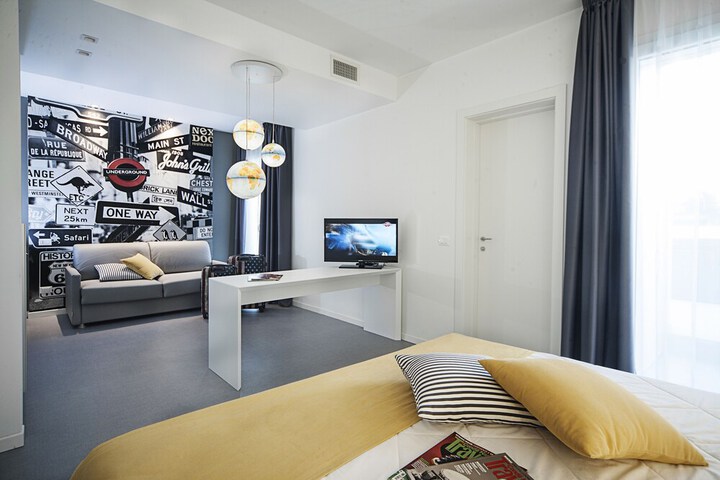Room 18 of 57