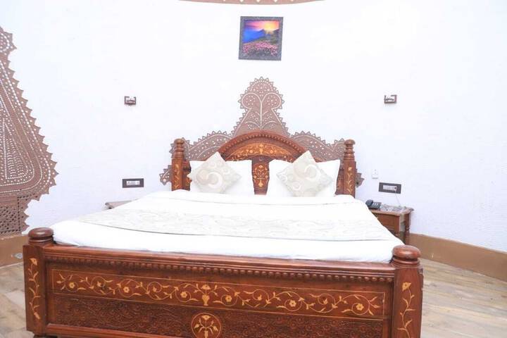 Room 2 of 19