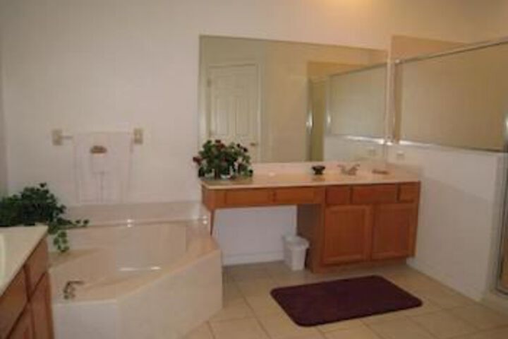 Room 2 of 34