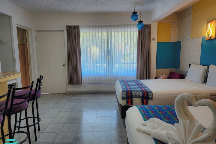 Room 27 of 172