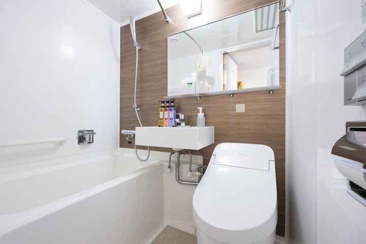 Clean Restrooms