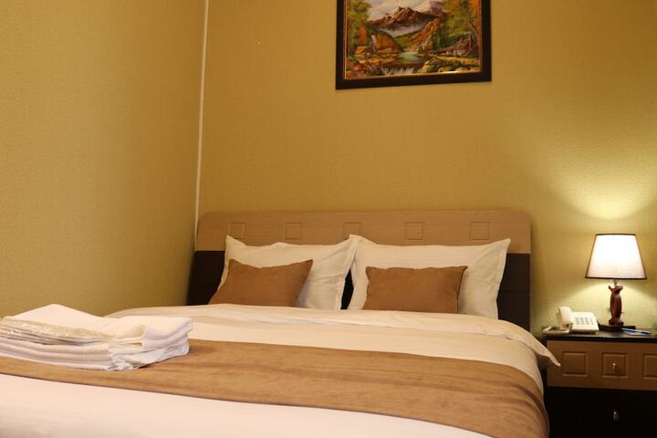 Room 5 of 71