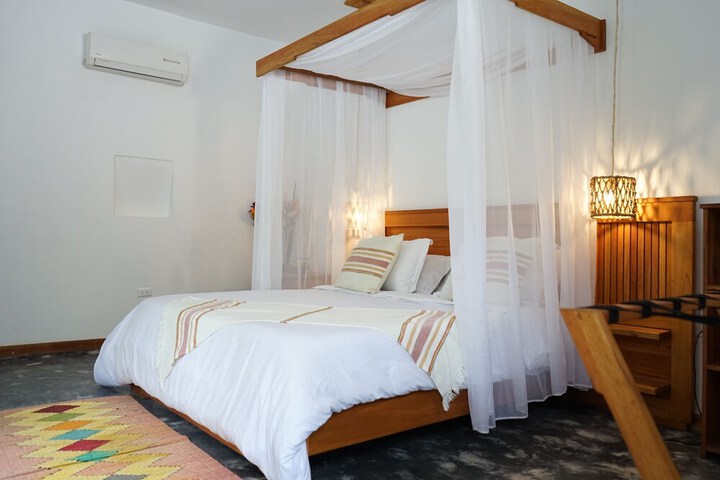 Room 5 of 19