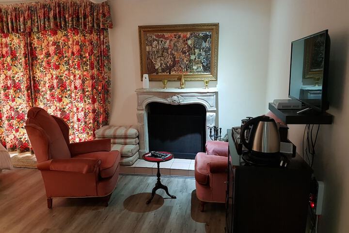 Room 7 of 61