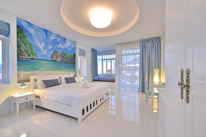 Room 27 of 80