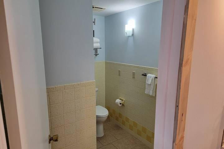 Room 83 of 125