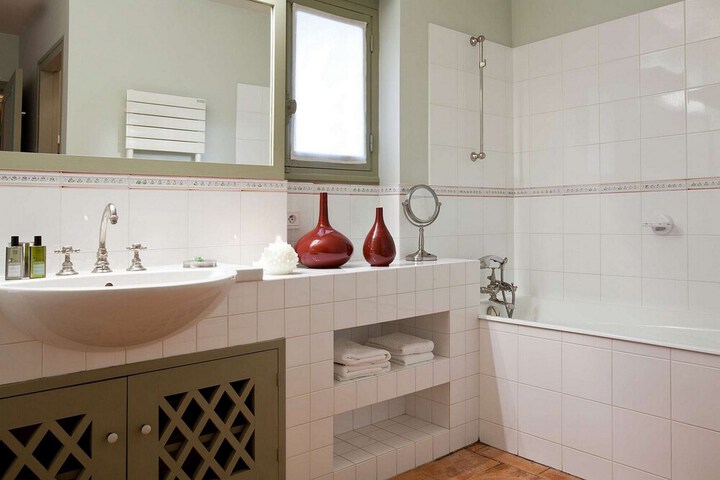 Clean Restrooms