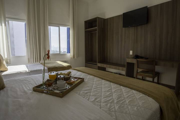 Room 6 of 48