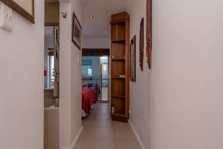 Room 10 of 47