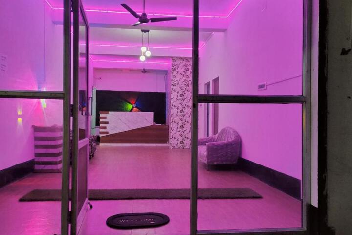 Hotel The Aparna Residency