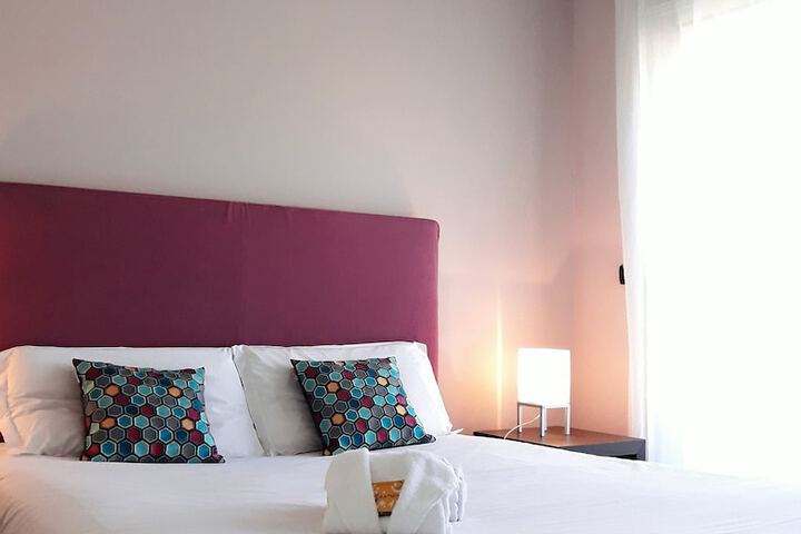 Room 3 of 10