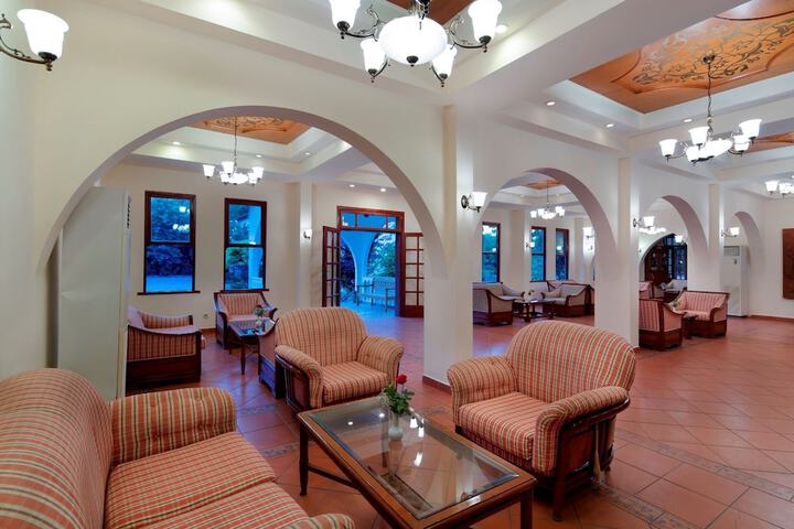 Hotel Interior 7 of 87