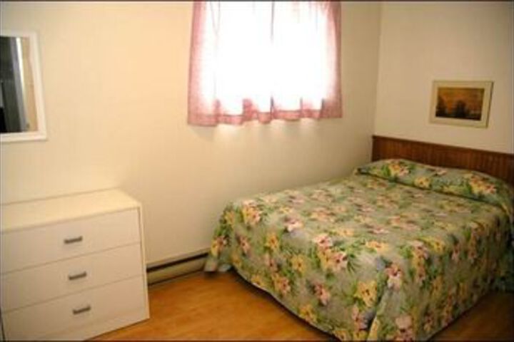 Room 9 of 17