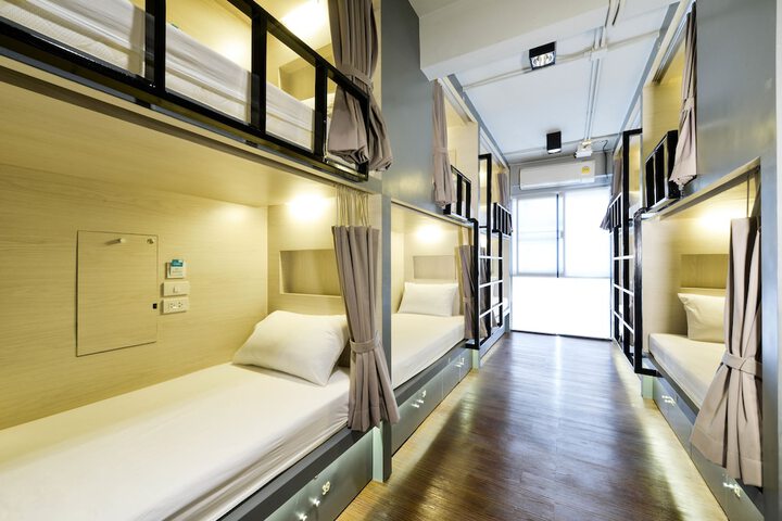 Room 9 of 42
