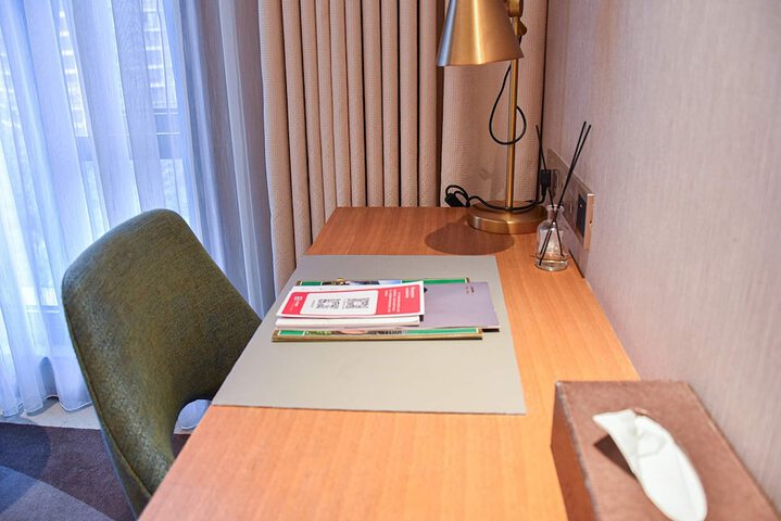 Room 64 of 162