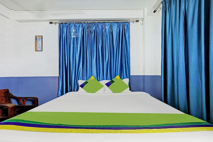Room 8 of 38