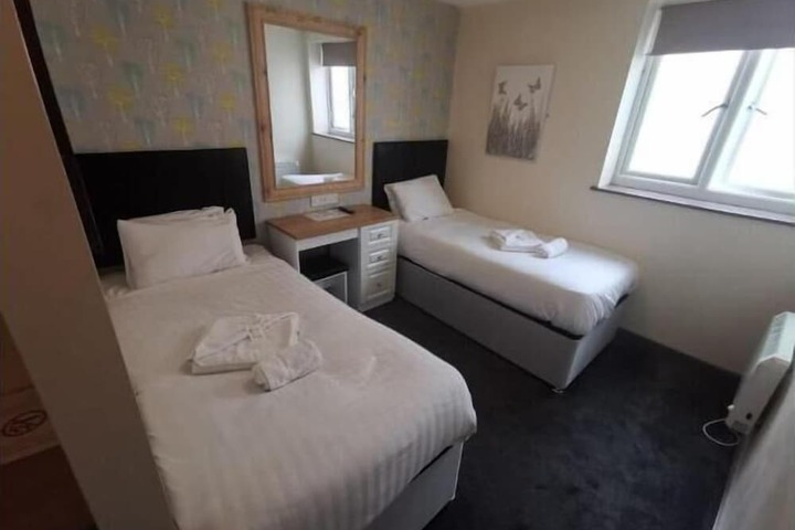 Room 7 of 23