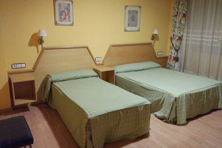 Room 7 of 26