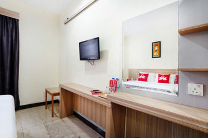 Room 14 of 20