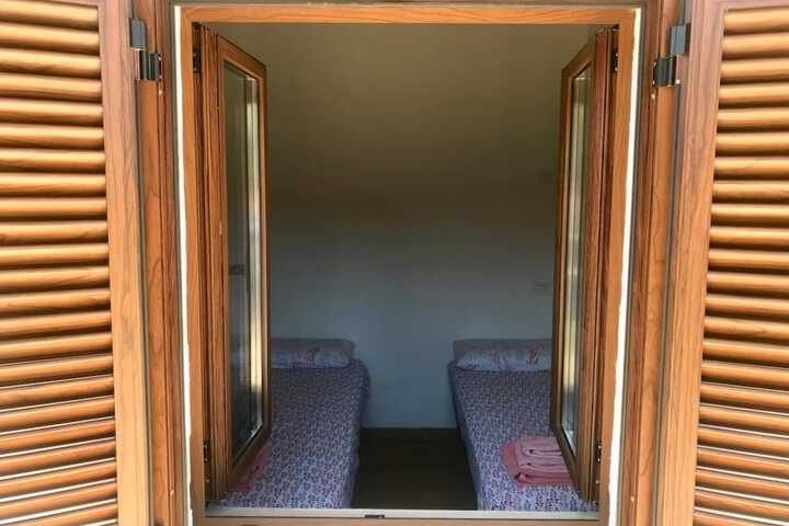 Room 11 of 60