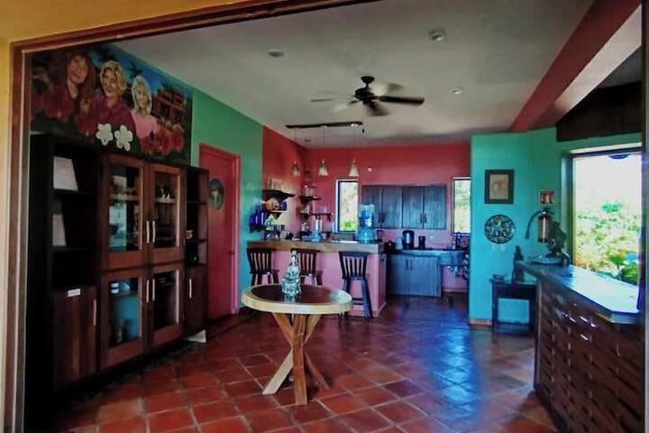 Room 35 of 103