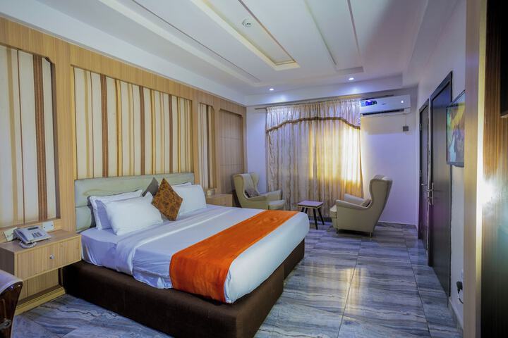 Room 44 of 81