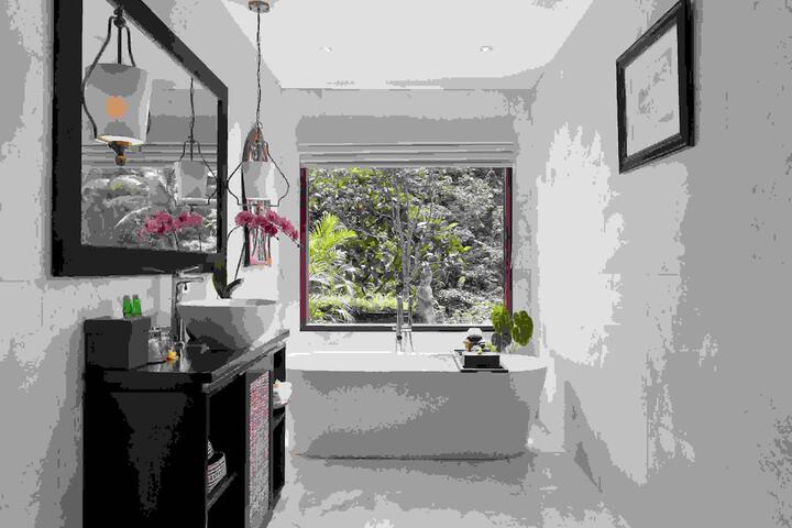 Room 43 of 104