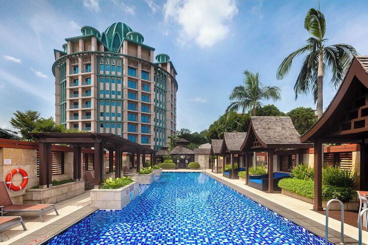 Pools & Facilities