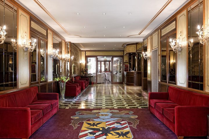 Hotel Lobby