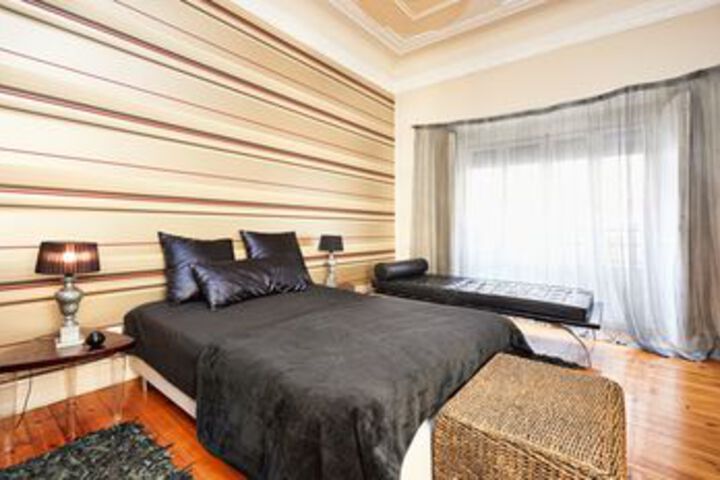 Room 9 of 24