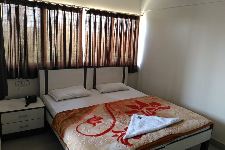 Room 17 of 30