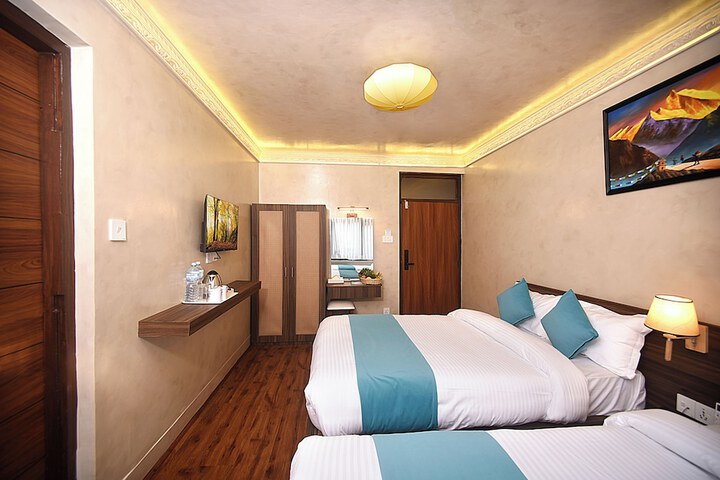 Room 17 of 24